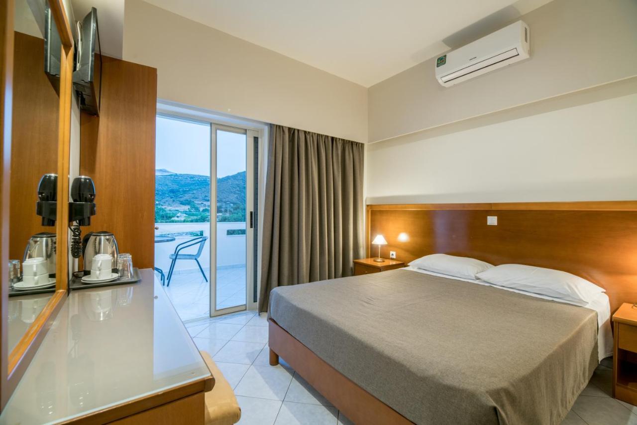 Hiona Holiday Hotel Palekastro Exterior photo