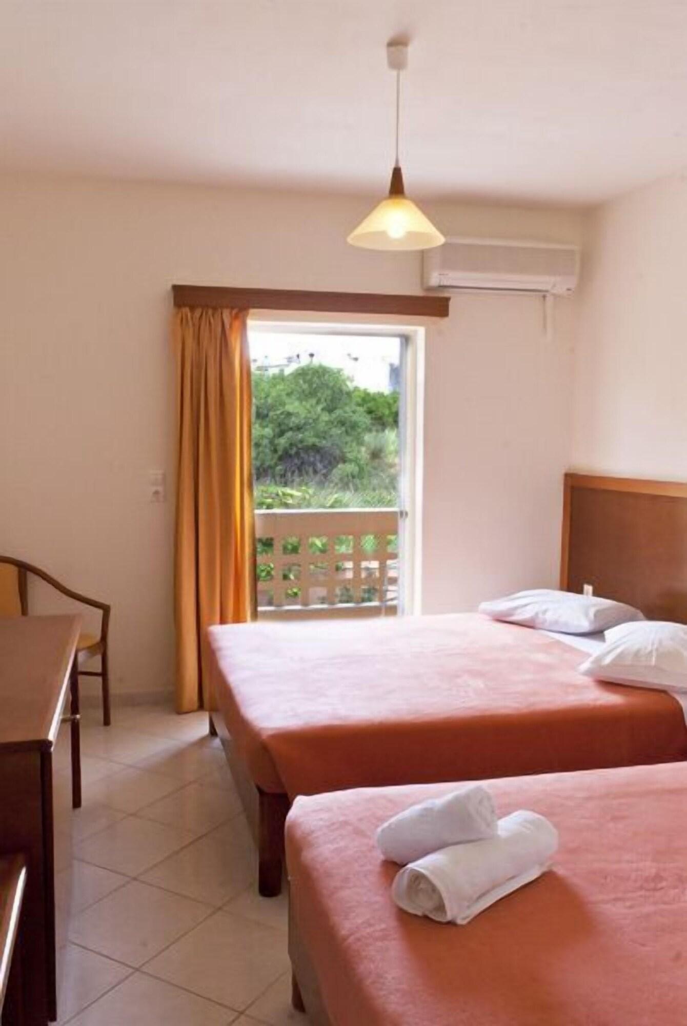 Hiona Holiday Hotel Palekastro Exterior photo